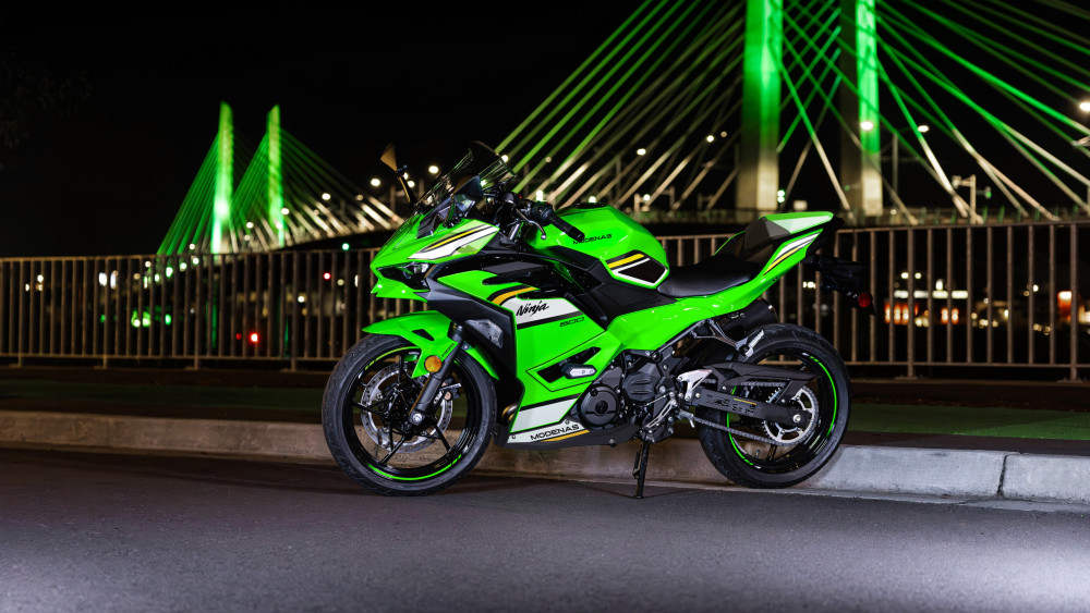 Kawasaki Ninja 500 Wallpaper