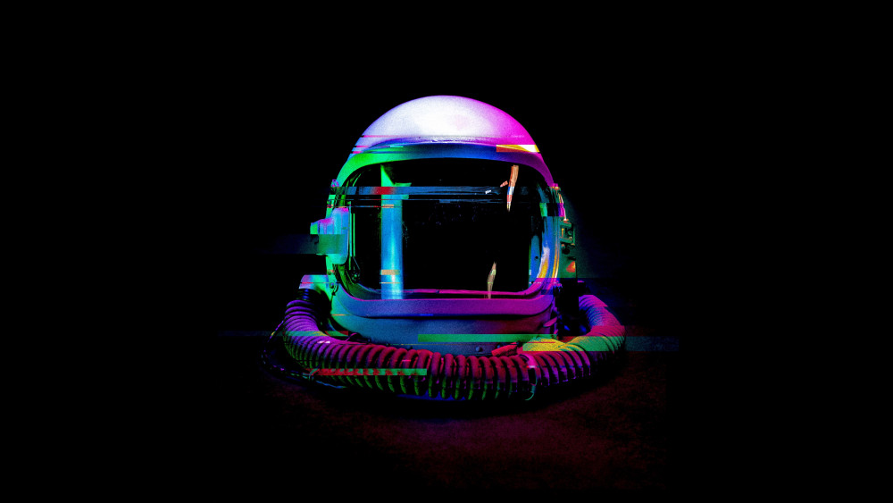 Astronaut helmet Wallpaper