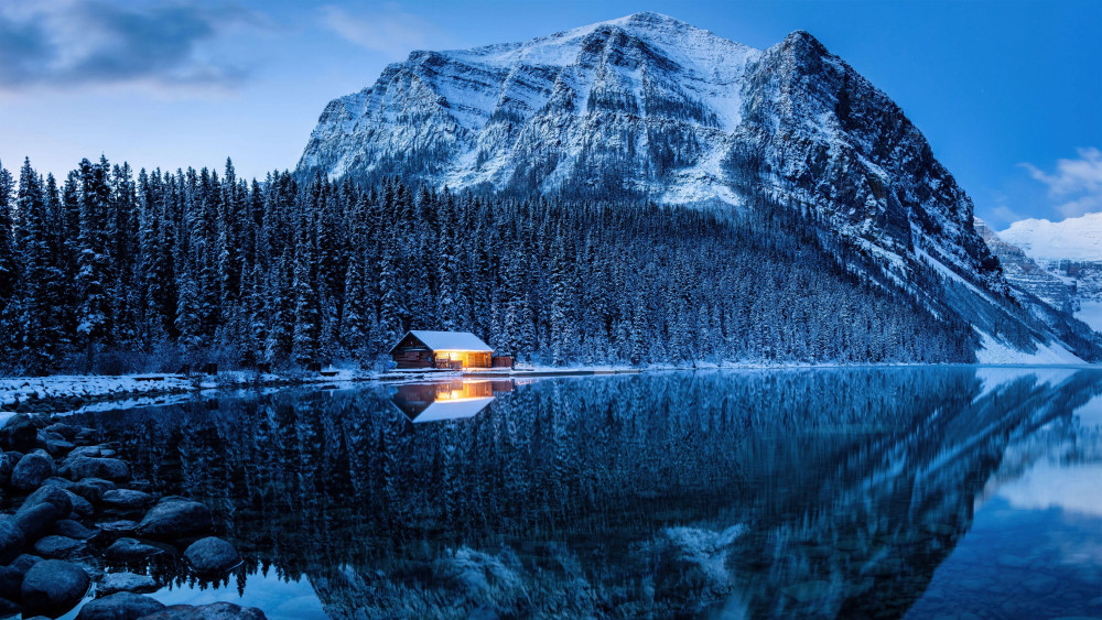Lake Louise Wallpaper