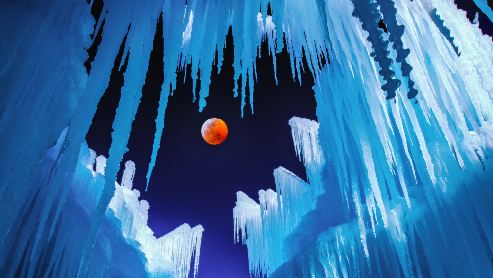 Ice Castles Wallpaper