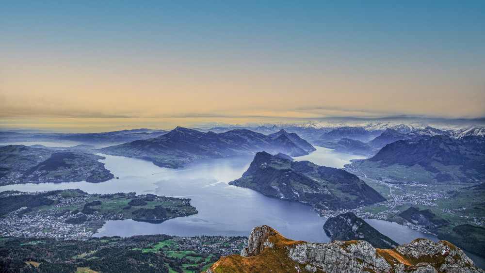 Lake Lucerne Wallpaper