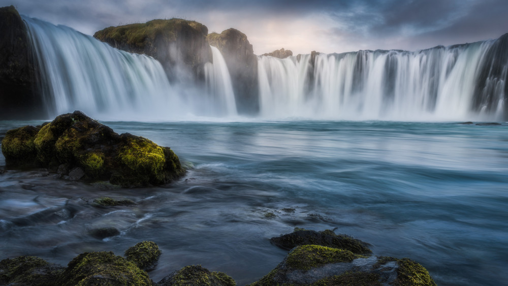 Godafoss waterfall Wallpaper
