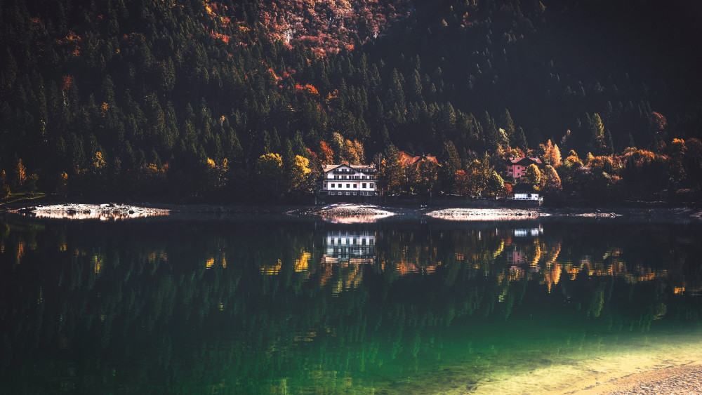 Lake Molveno Wallpaper