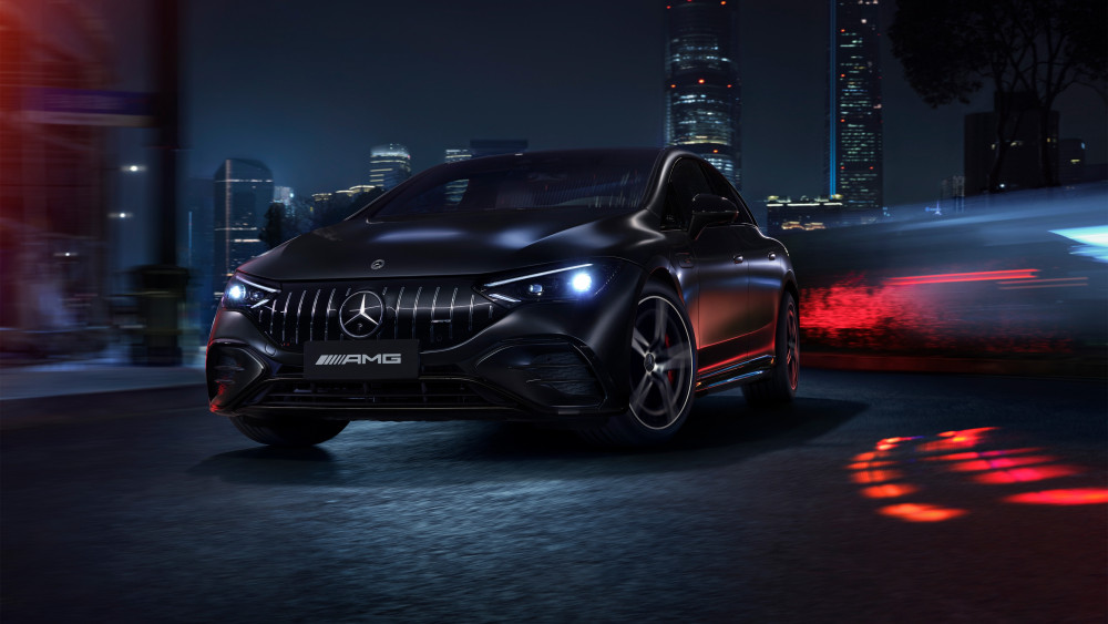 Mercedes-AMG EQE 53 4MATIC Wallpaper