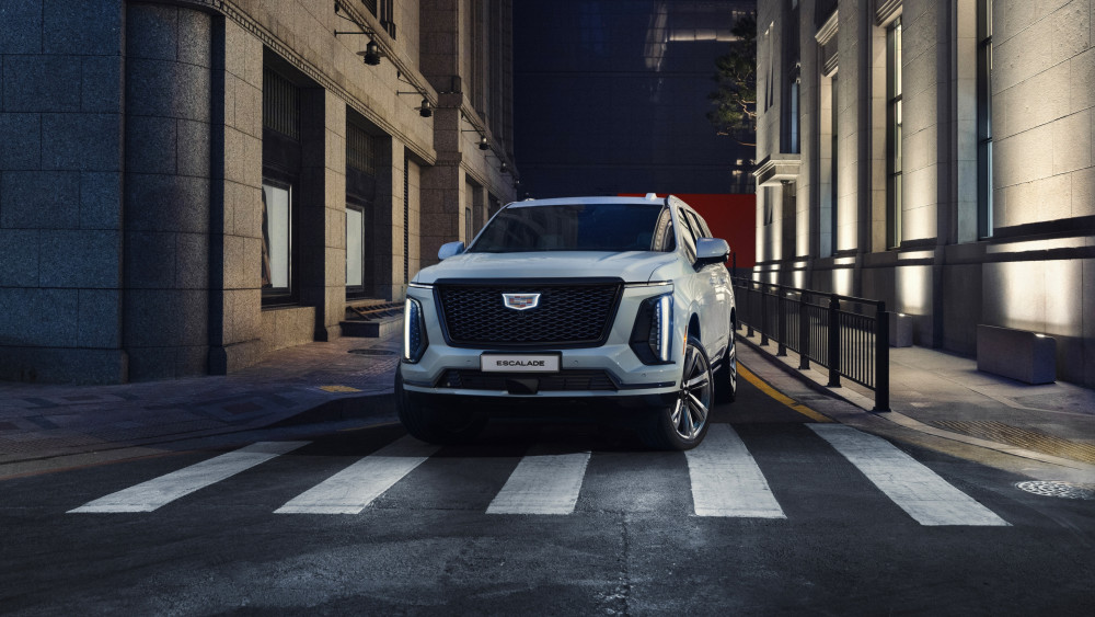 Cadillac Escalade ESV Wallpaper