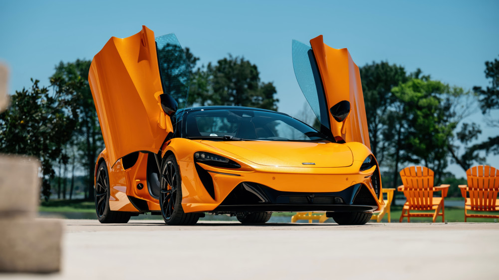 McLaren Artura Spider Wallpaper