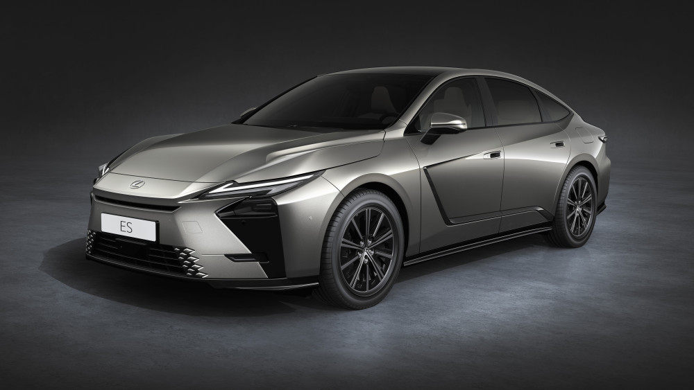 Lexus ES 300h Wallpaper